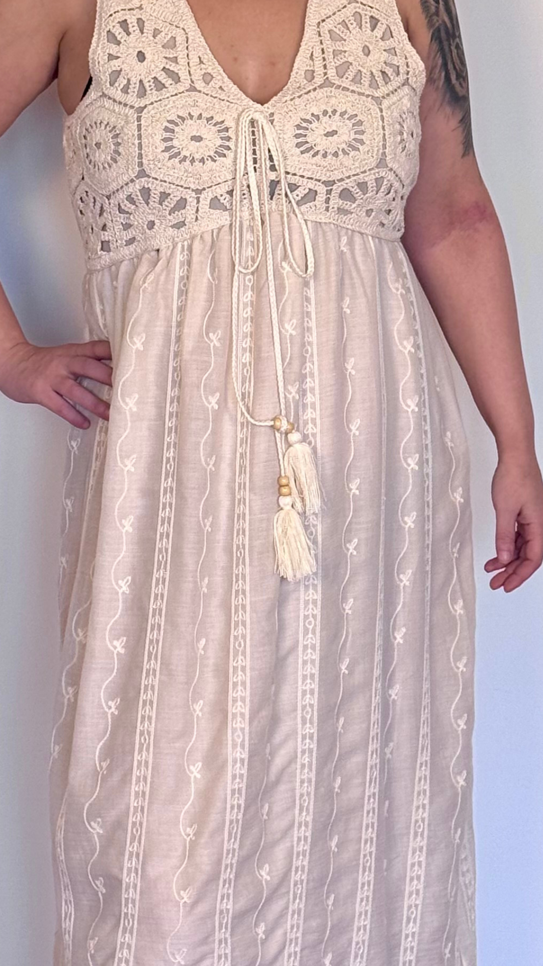 Vestido largo crochet & plumeti – Estilo boho con alma delicada