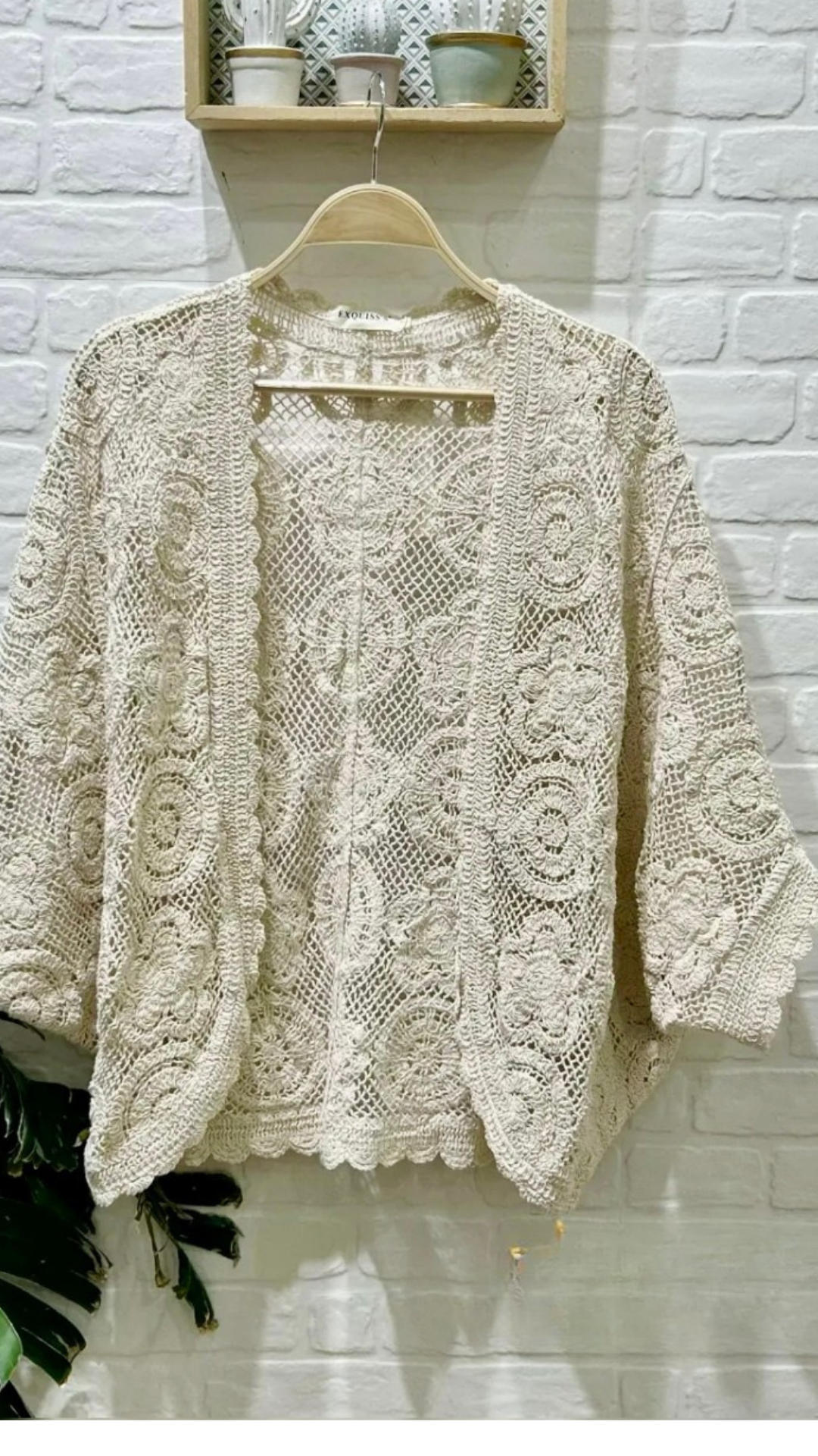 Kimono Crochet – El toque boho que eleva cualquier look