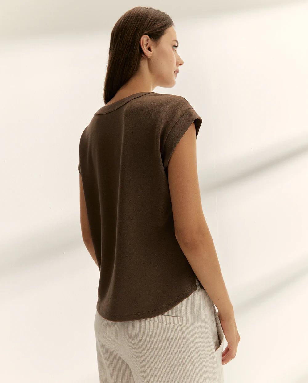 Camiseta básica elegante – Paz Torras