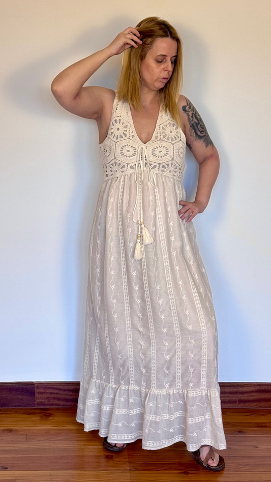 Vestido largo crochet & plumeti – Estilo boho con alma delicada
