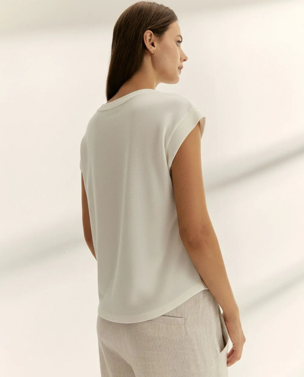 Camiseta básica elegante – Paz Torras